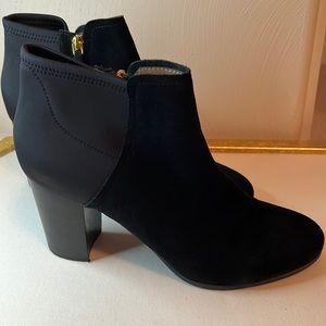VIONIC black suede ankle boots